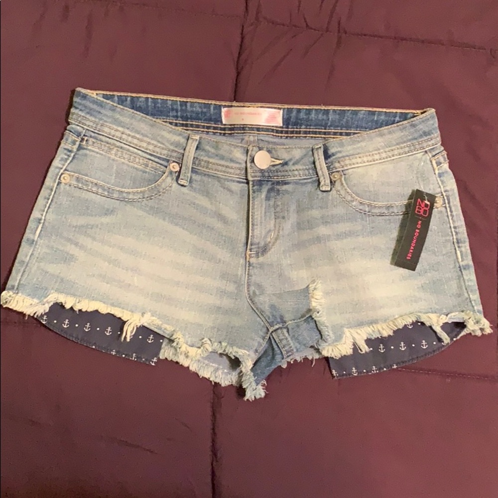 Light denim shorts